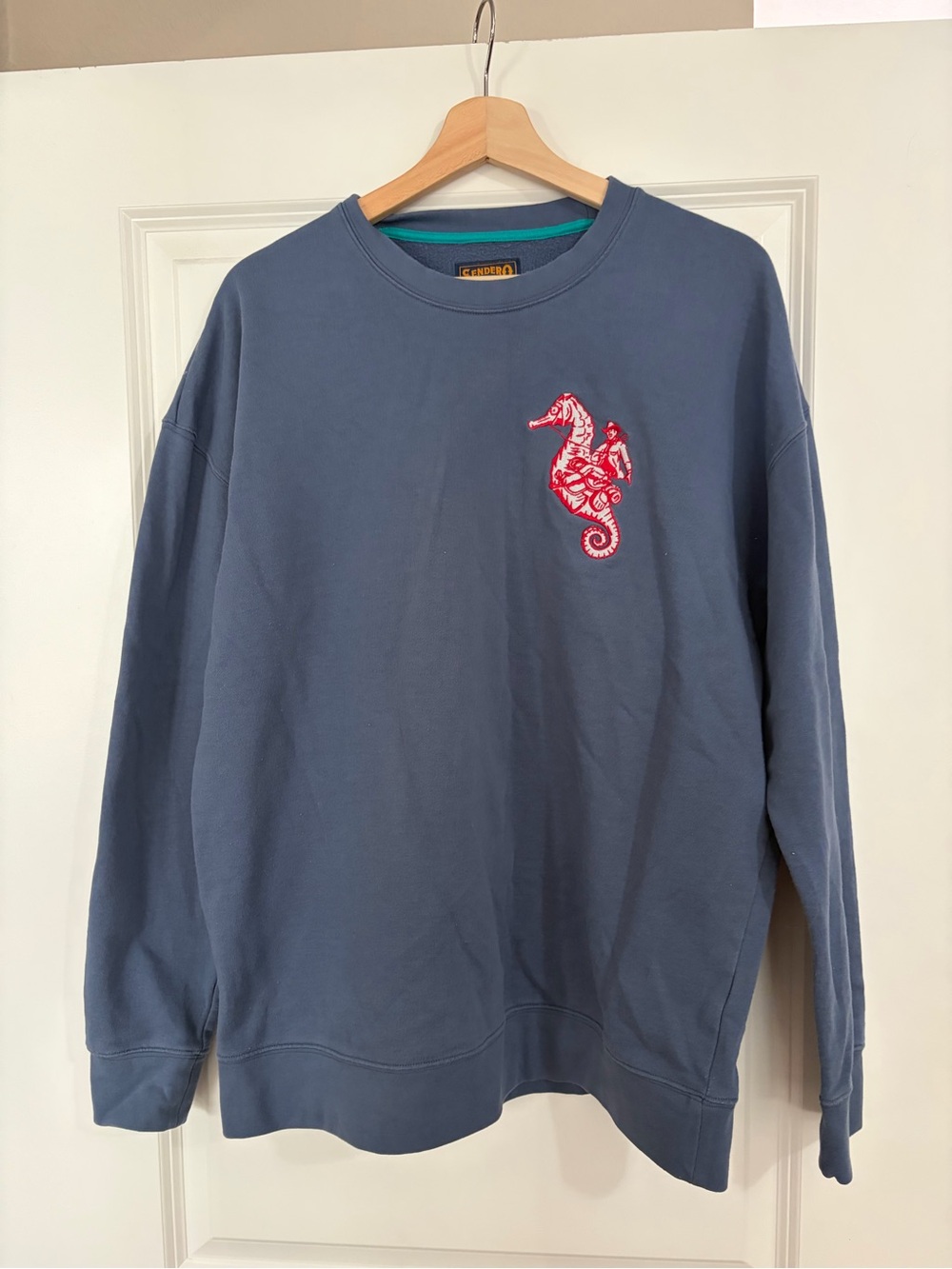 Sendero crewneck sweater